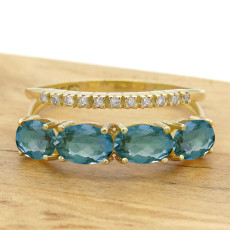 Meia Aliança London Blue e 11 Diamantes, em Ouro Amarelo 18 Kilates